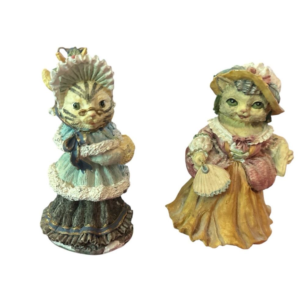 Set x 2 Victorian Cats Kitten Figurines Sculptures 5" Tall Grandma Vintage Decor